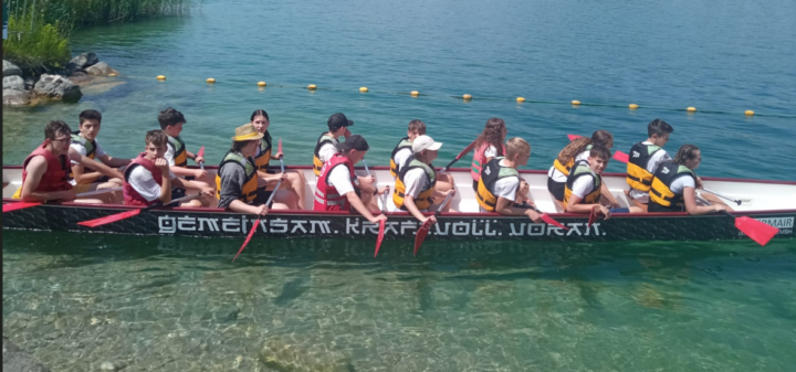 Drachenbootrennen – Teamgeist auf dem Wasser